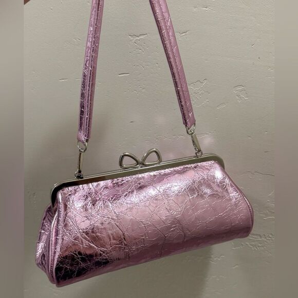 Metallic Pink Leather Handmade "Bow" Kisslock Baguette Bag, Multi Use Style - Picture 14 of 16